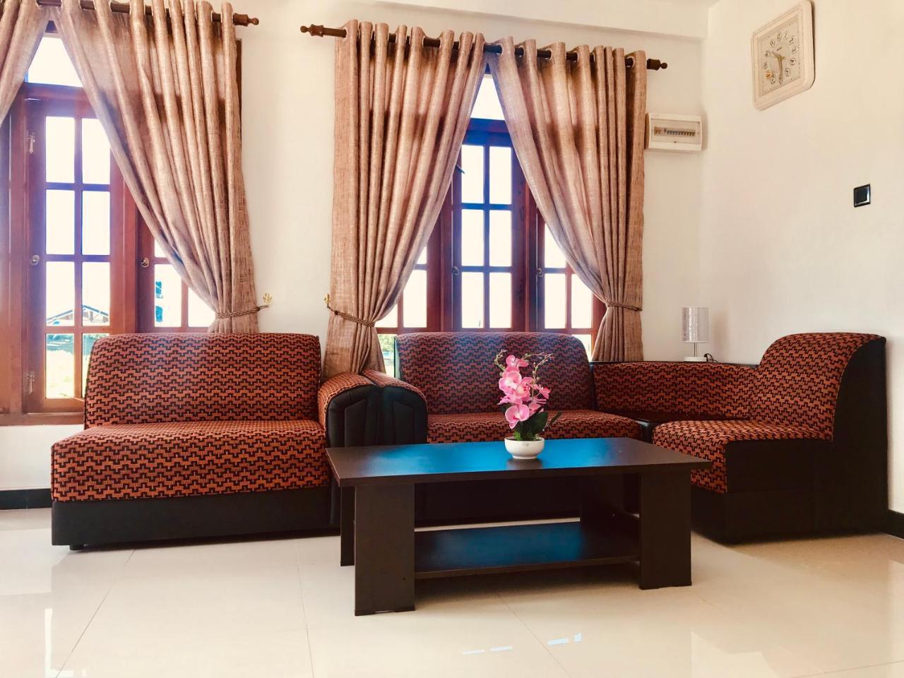 Loversleap Bungalow نوفارا إيلِيا المظهر الخارجي الصورة