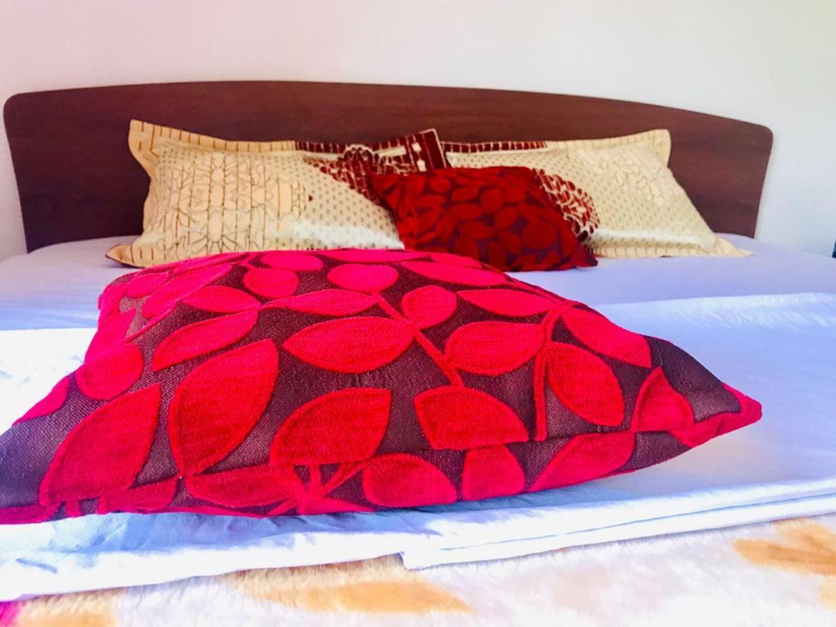 Loversleap Bungalow نوفارا إيلِيا المظهر الخارجي الصورة