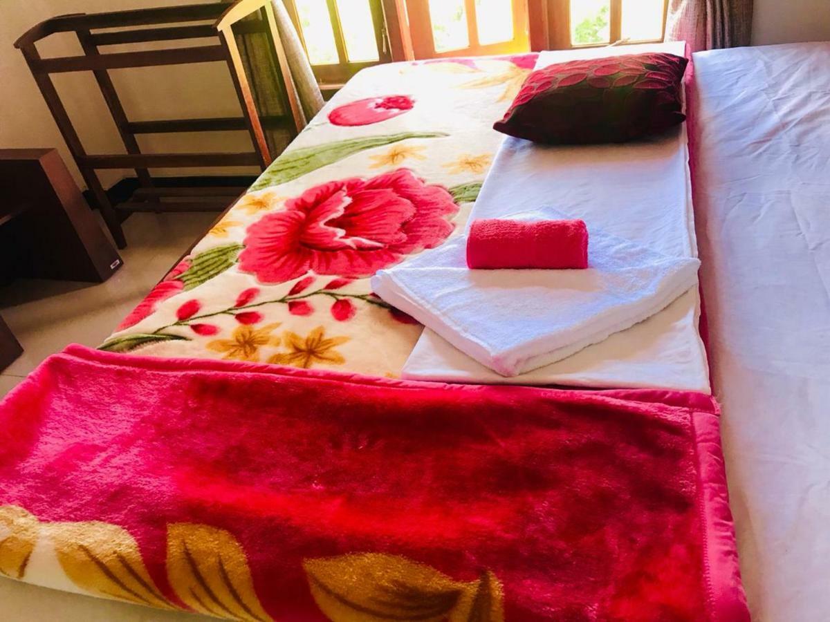Loversleap Bungalow نوفارا إيلِيا المظهر الخارجي الصورة